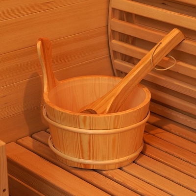 Παραδοσιακή σάουνα με υγρό ατμό OEM Solid Wood Indoor Wet Steam για το σπίτι Μέγεθος 2 ατόμων